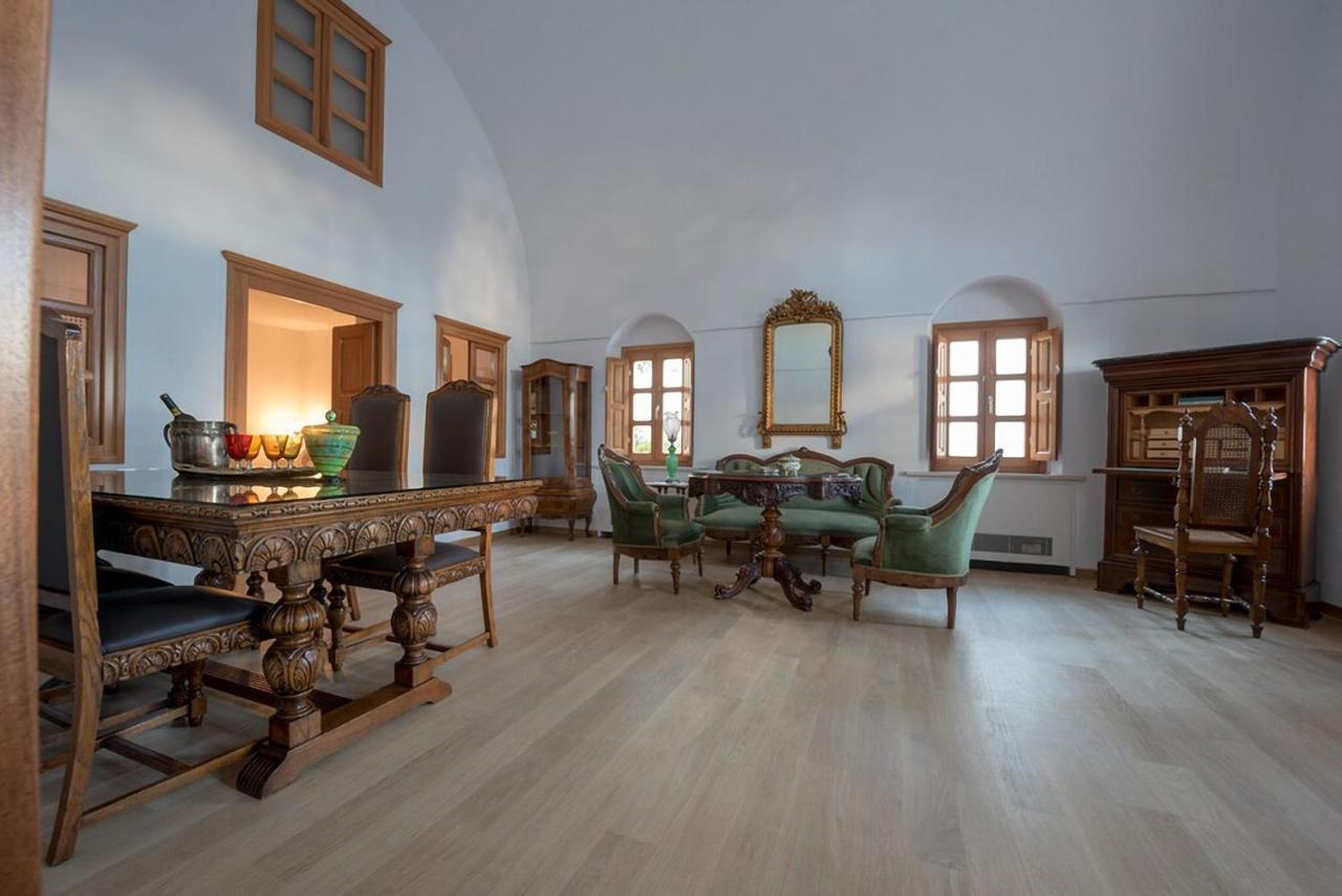Casasantantonio 18Th Century Luxury Mansion Apartment Fira  Exterior photo