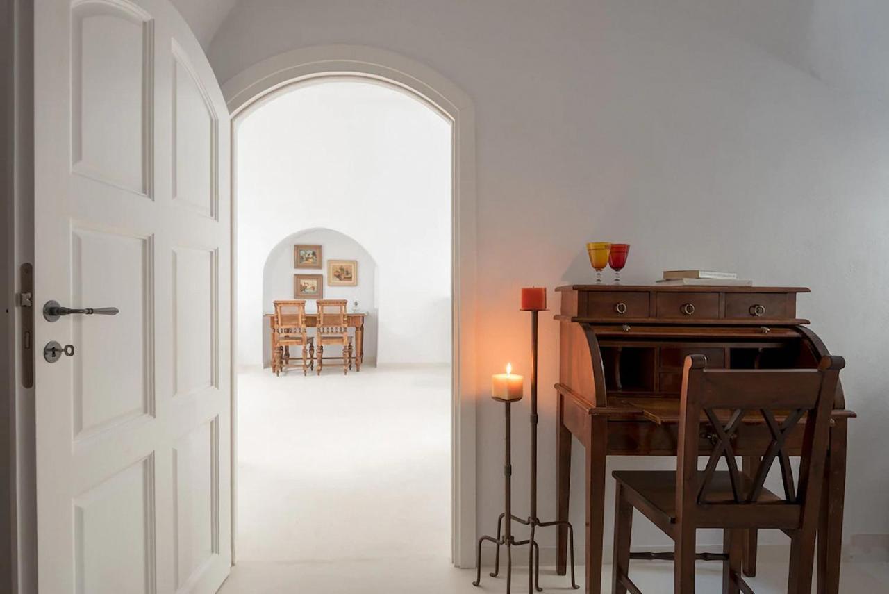 Casasantantonio 18Th Century Luxury Mansion Apartment Fira  Exterior photo