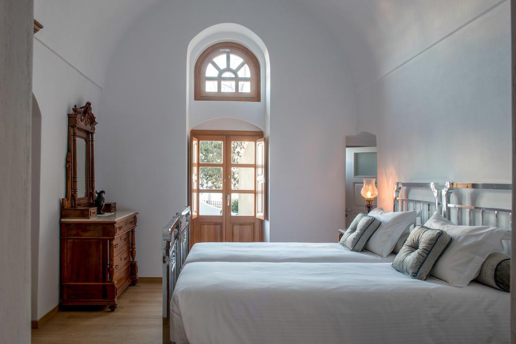 Casasantantonio 18Th Century Luxury Mansion Apartment Fira  Exterior photo